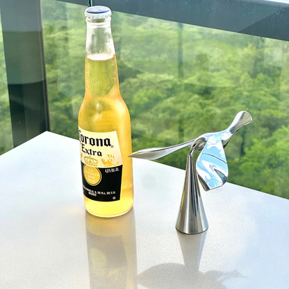 [🎉Tagoknak exkluzív ajánlat]Repülő madár – gravitációt meghazudtoló fém sörnyitó 🐦 különleges dizájn bárdekoráció 🍺